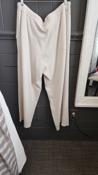 Banana Republic Ivory Knit Pants