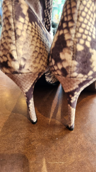 Steve Madden stretch ankle boot