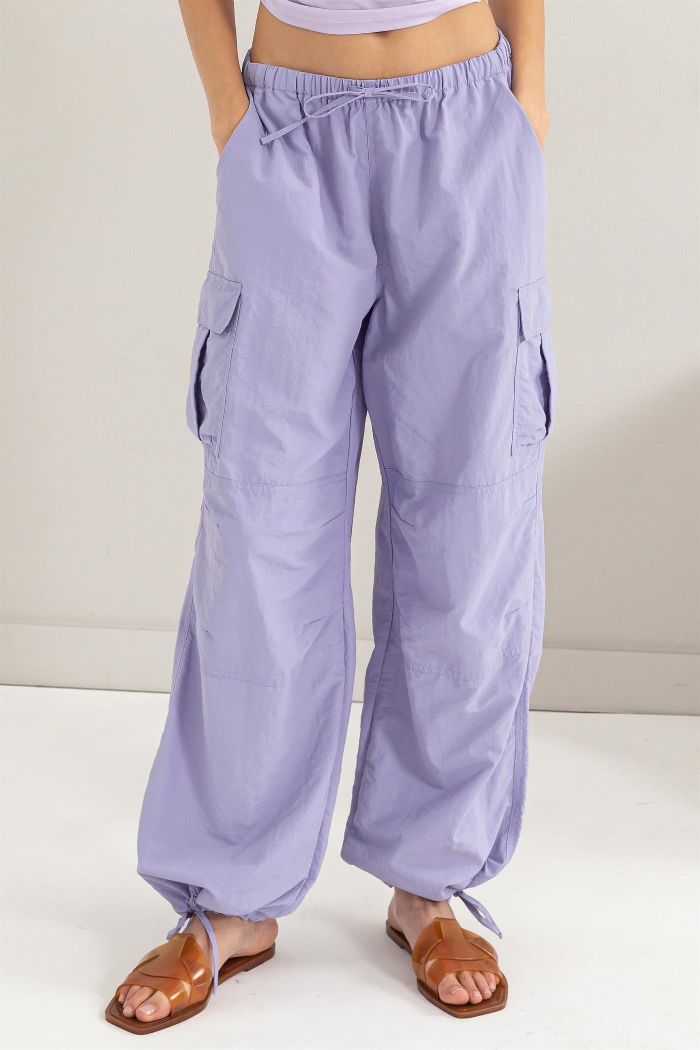 MID RISE PARACHUTE CARGO PANTS