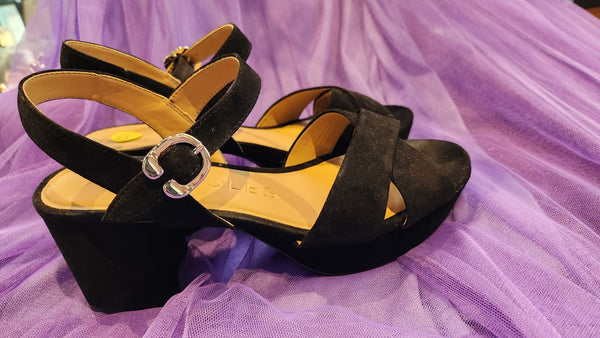 Aerosoles Black Velvet Cross Strap Shoe Sandal