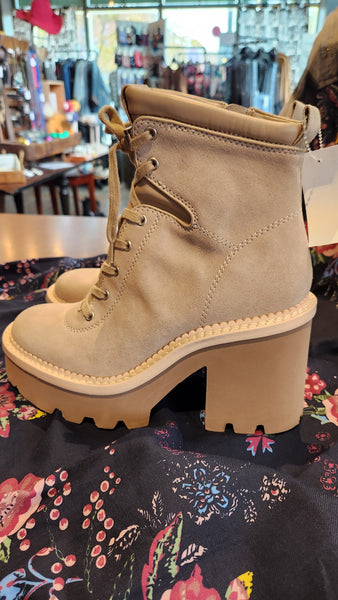 Dolce Vita Lug Sole Tan Boots