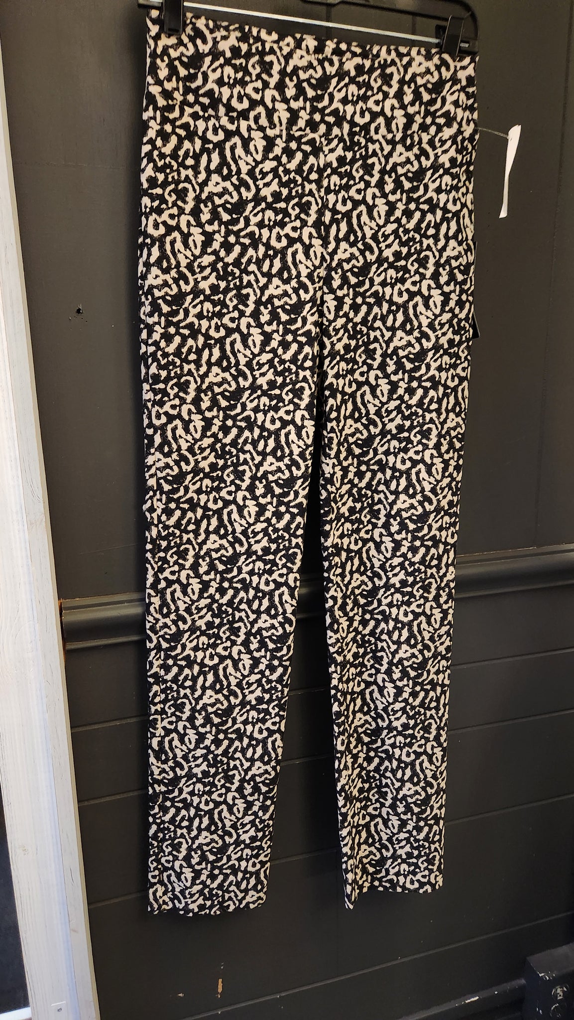 Joseph Ribkoff  Leopard Print Slim Fit Pants