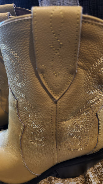 Dingo Yellow Leather Boots