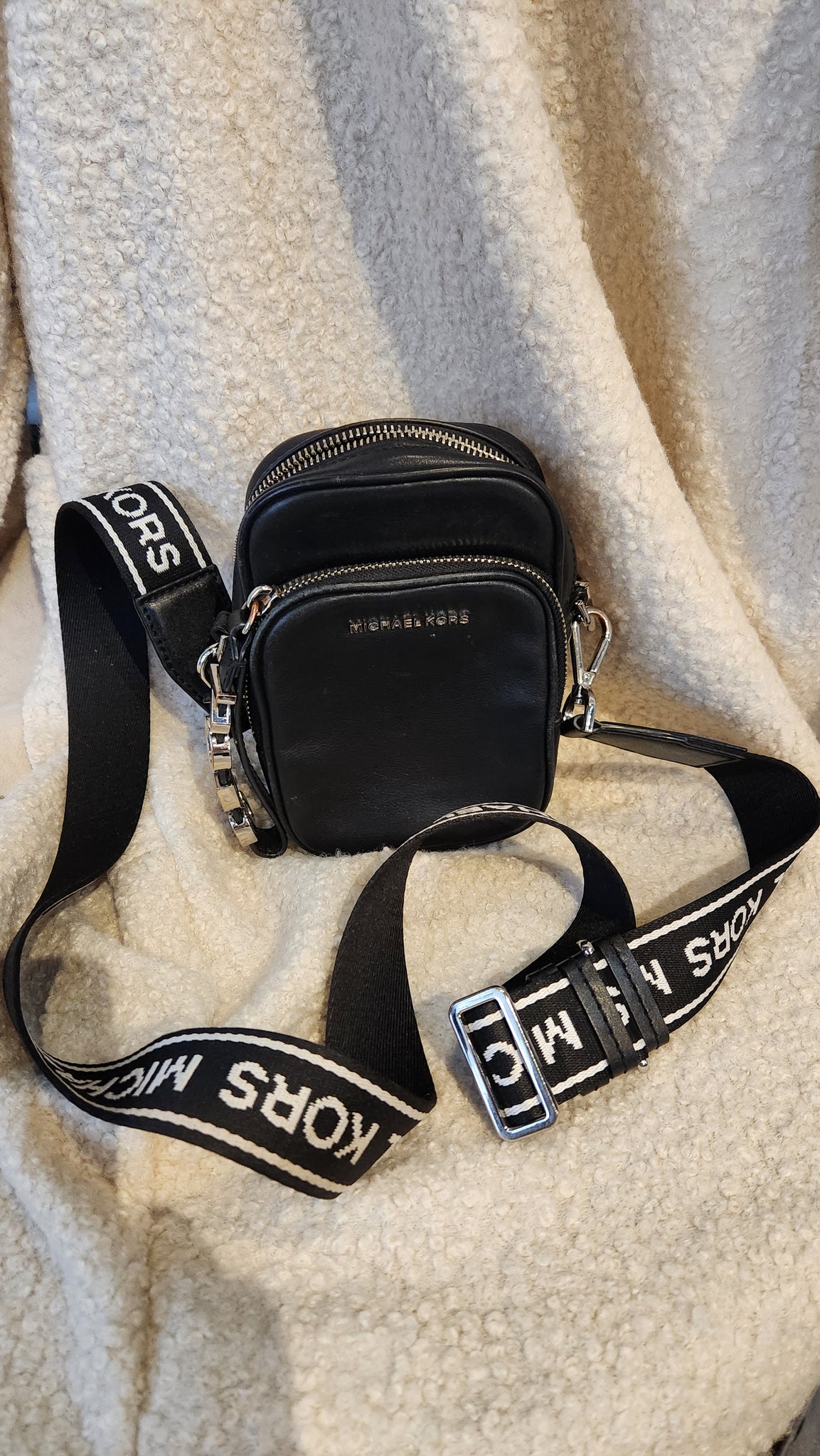 Michael Kors Hudson Utility Crossbody