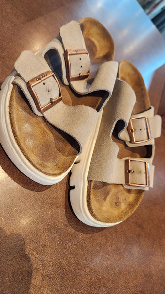 Birkenstock papaillio platform sandals