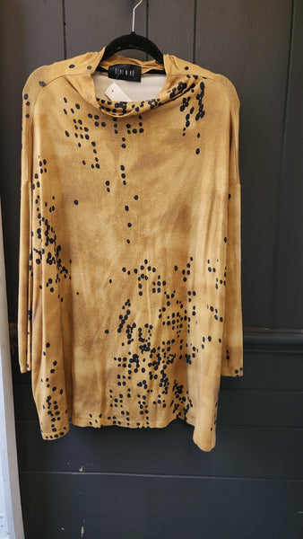 Ozai N  Ku Mock Neck Sweater