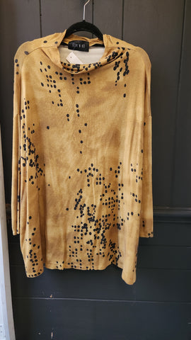 Ozai N  Ku Mock Neck Sweater