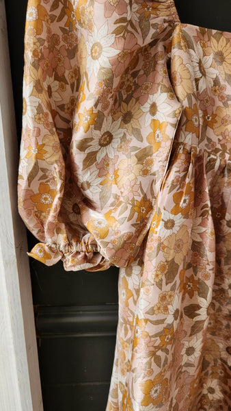 Storia Balloon Sleeve Floral Dress