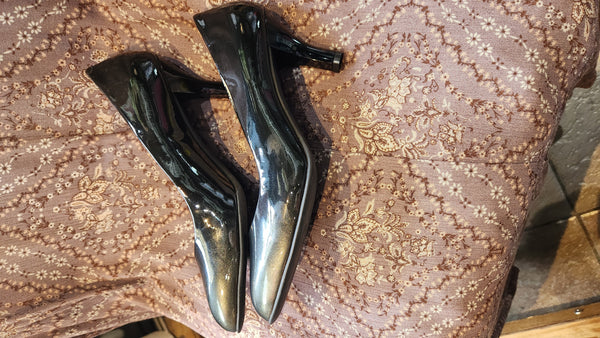 Beautifeel Metallic Black Patent Leather Pumps