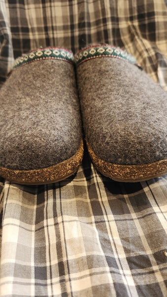 Haflinger Grey Wool Clog