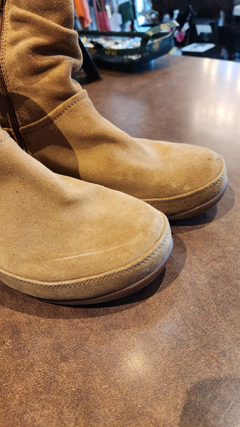 FitFlop Brown Tan Suede Boots