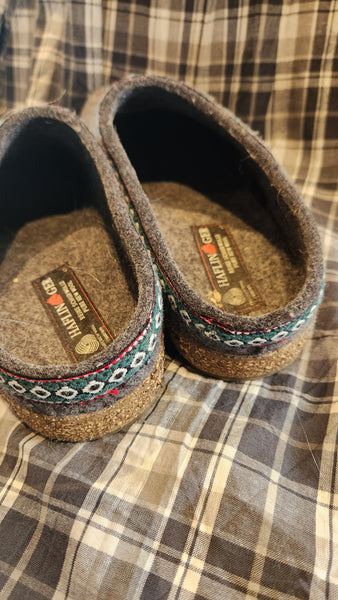 Haflinger Grey Wool Clog