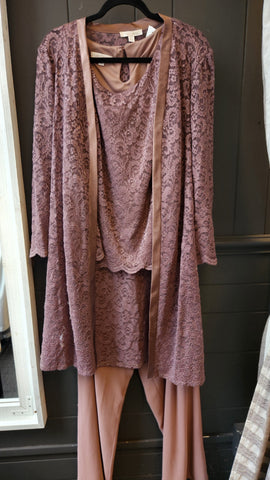 Oleg Cassini 3 piece lace duster pantsuit