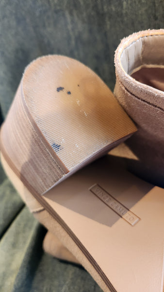 VINCE CAMUTO Tortilla Suede Ankle Boots