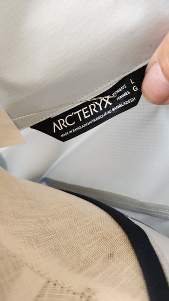 Arc'Teryx Light Blue Long Sleeved Windbreaker
