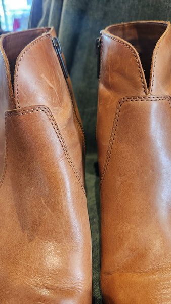 VINCE CAMUTO Tortilla Suede Ankle Boots
