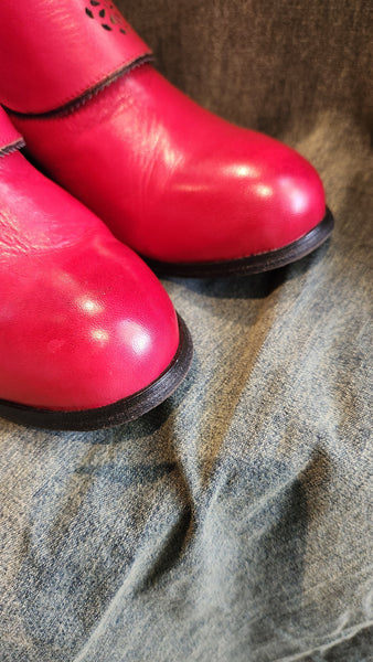 L'Artiste Red Leather Ankle Boots