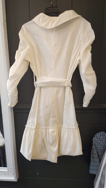 Sanuel Dong White Ruched Parachute type fabric Coat