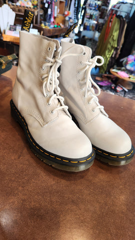 Dr. Marten Leather Boots
