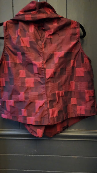 Lisa Bayne Black And Burgundy Vest