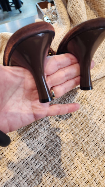 John Fashion Brown Silk Heels