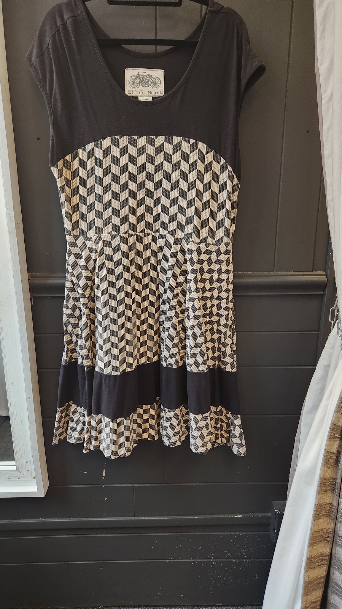 Effie's Heart Cap sleeve Geometric Print Dress