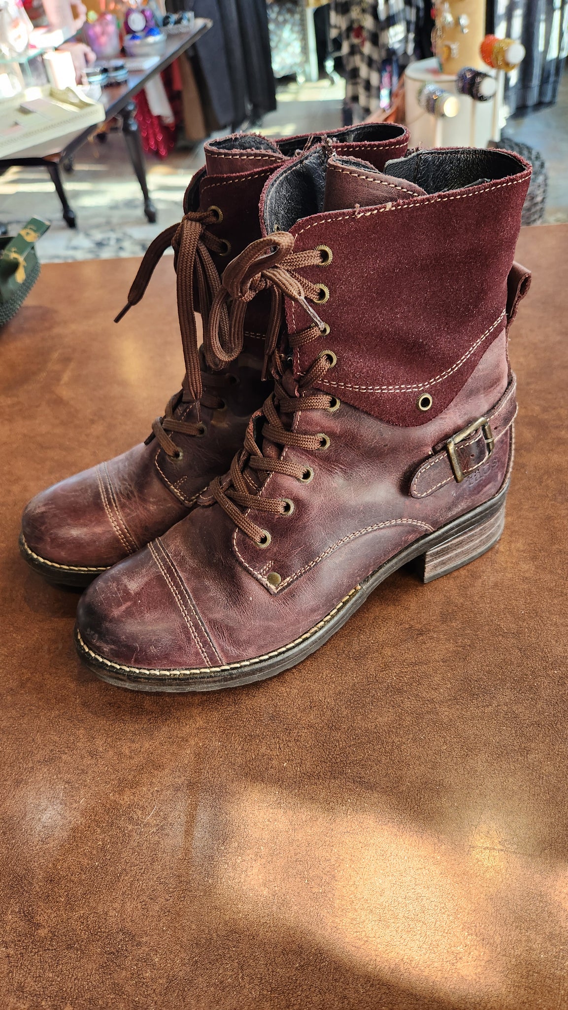 Taos Crave Boots