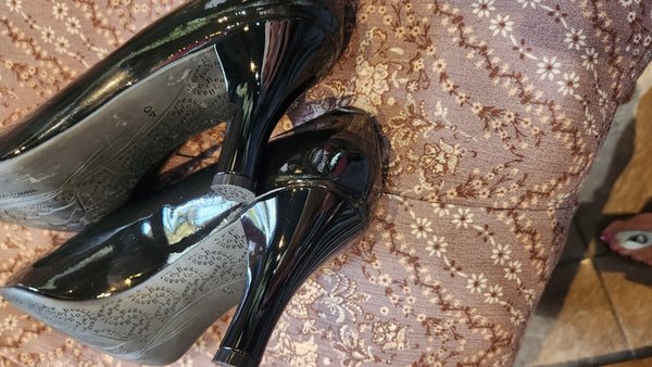 Beautifeel Metallic Black Patent Leather Pumps