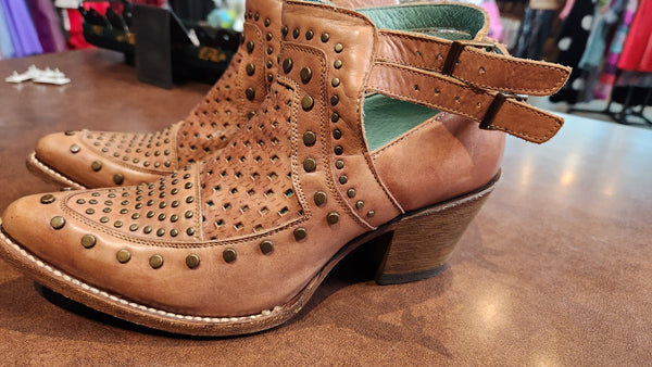 Corral Light Brown Leather Shoes