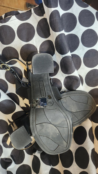 Liz Claiborne Sandals