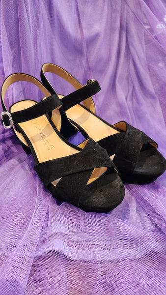Aerosoles Black Velvet Cross Strap Shoe Sandal