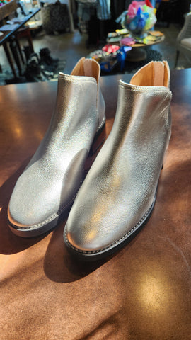 Lands End Leather Metallic Silver Ankle Boots
