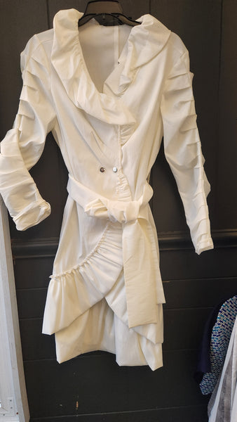 Sanuel Dong White Ruched Parachute type fabric Coat