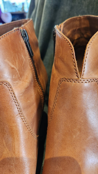 VINCE CAMUTO Tortilla Suede Ankle Boots