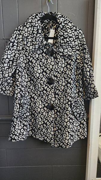 IC Big Collar Coat