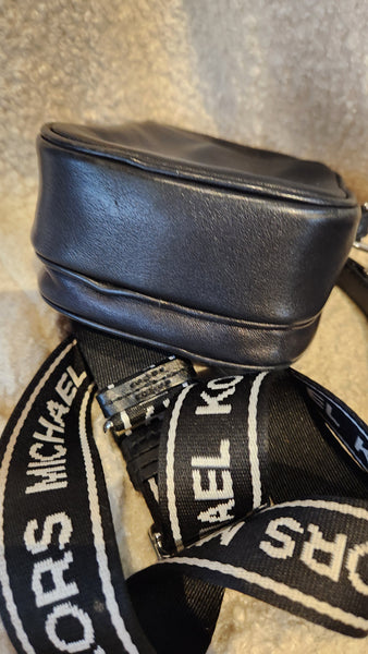 Michael Kors Hudson Utility Crossbody