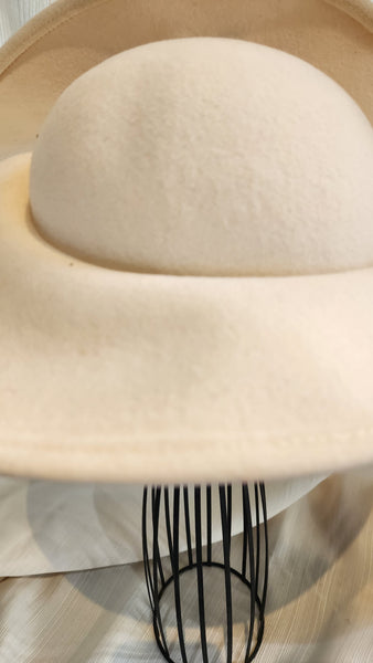 Deborah NY Cream Felted Wool Hat