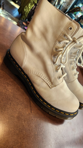 Dr. Marten Leather Boots