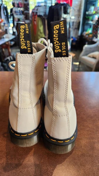 Dr. Marten Leather Boots